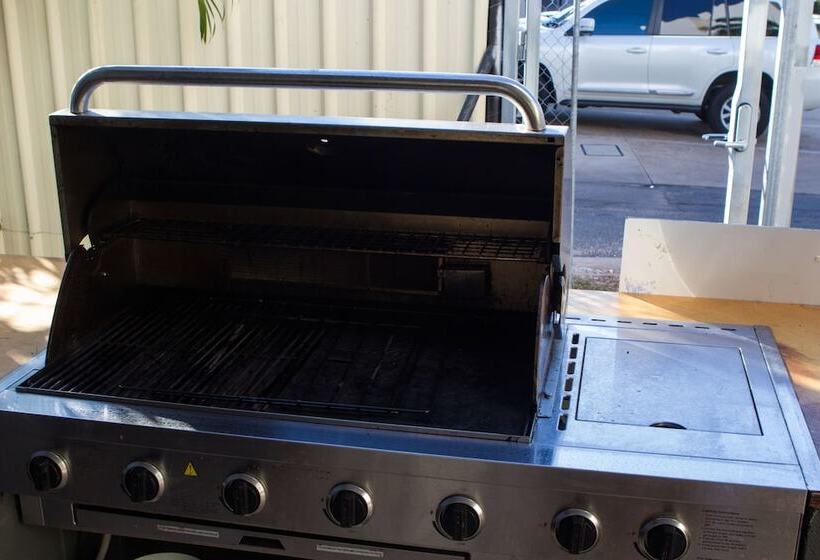 Down Under Hostels On Harriet