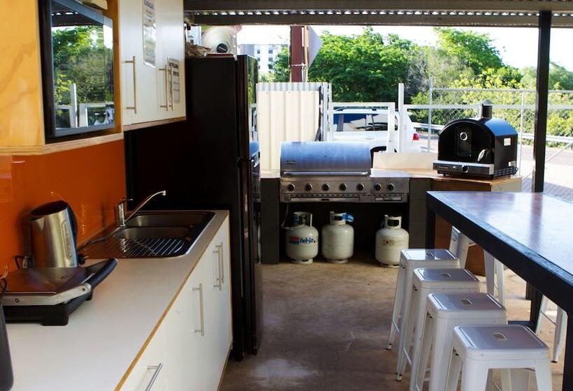 Down Under Hostels On Harriet