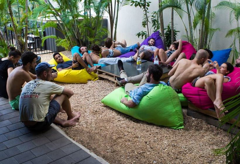 Down Under Hostels On Harriet