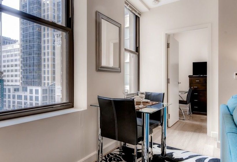 Global Luxury Suites At Bay Village