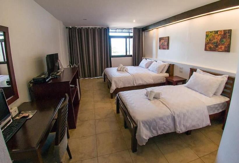 Hotel Baan Talay Thungwualaen