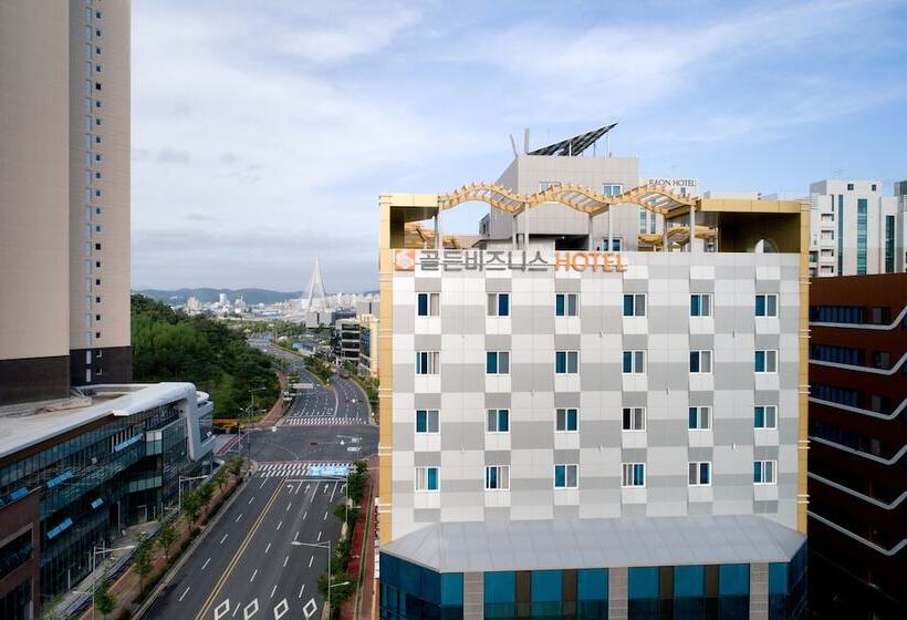 فندق Golden Business