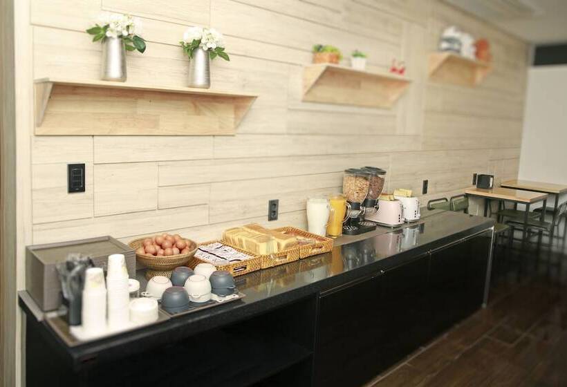 فندق Golden Business