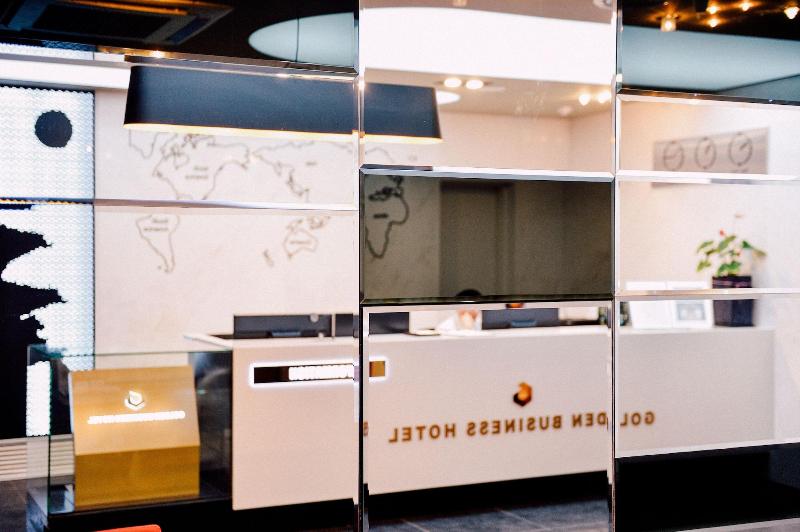 فندق Golden Business