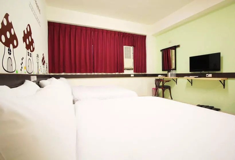 هتل Ipuli Hostel