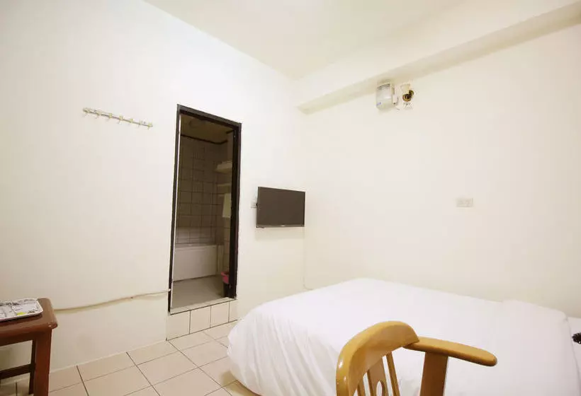 هتل Ipuli Hostel
