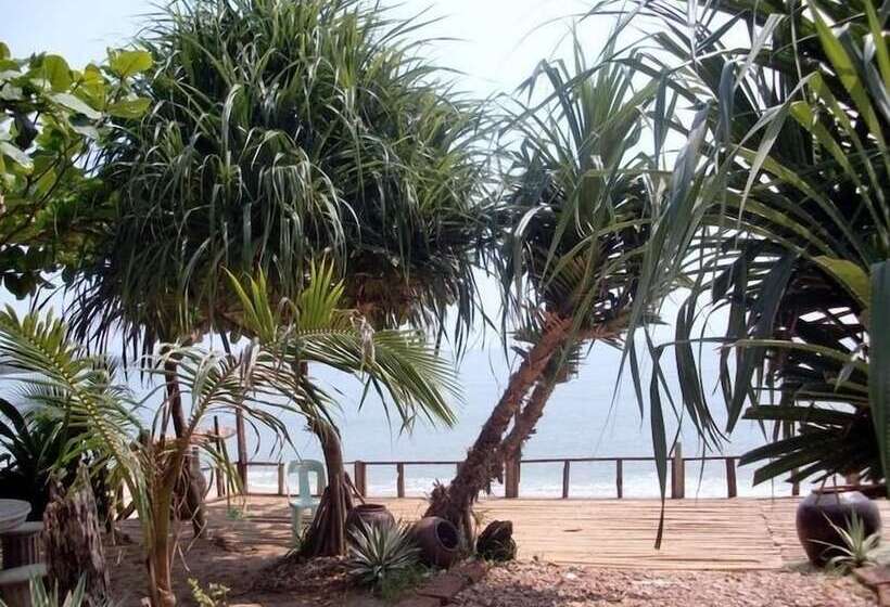 هتل Jungle Bay Resort