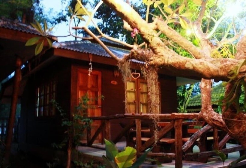 هتل Jungle Bay Resort