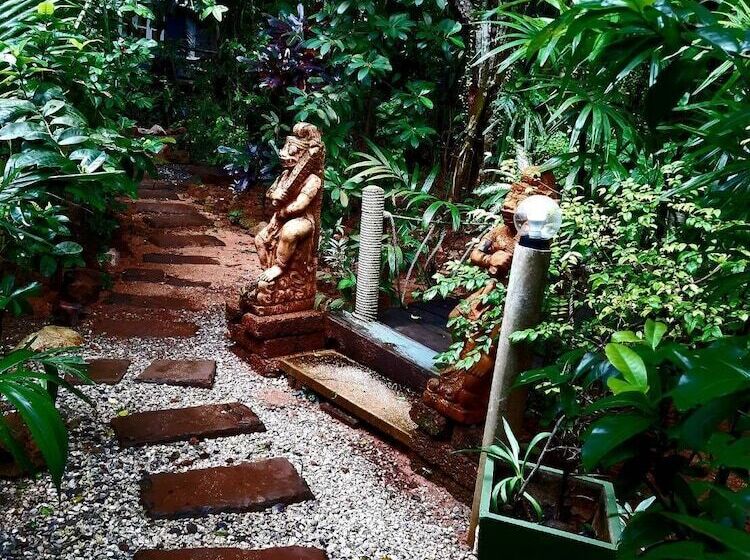 هتل Jungle Bay Resort