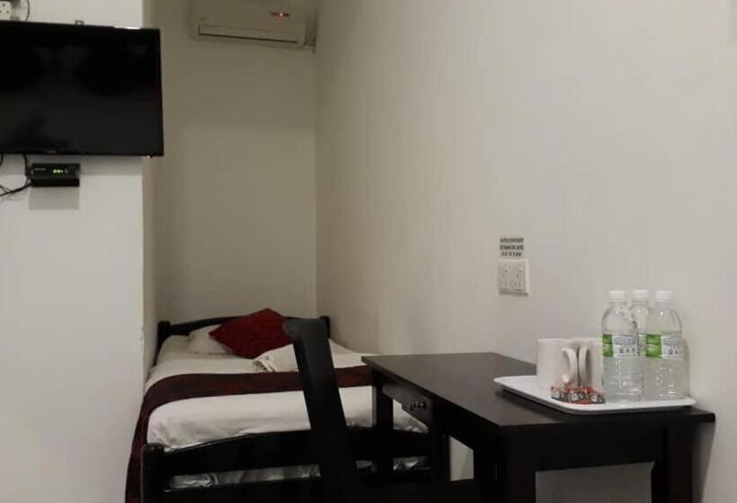 فندق Max Ferringhi