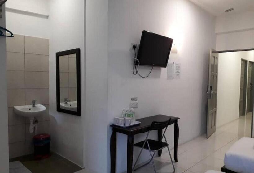 فندق Max Ferringhi