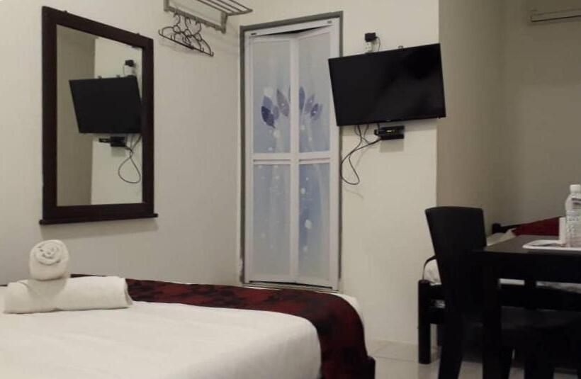 فندق Max Ferringhi