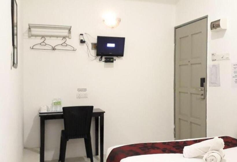 فندق Max Ferringhi