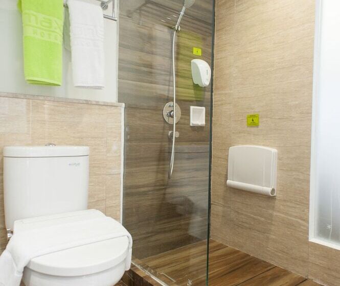 Maxonehotels At Dharmahusada Surabaya