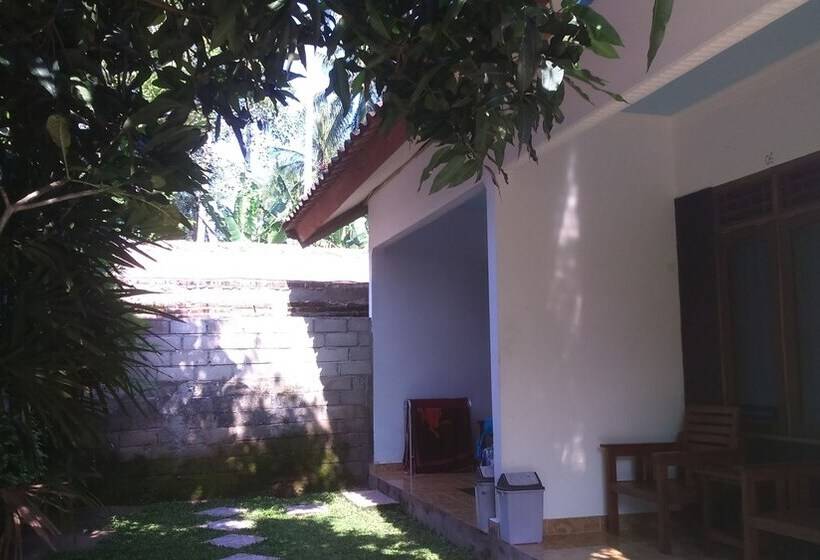 膳宿费 Family Garden Homestay