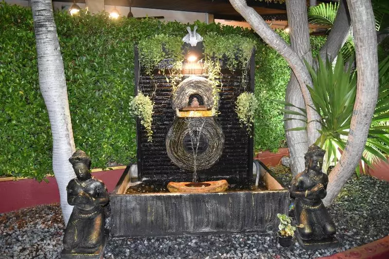 Majatalo Mangoes Guesthouse