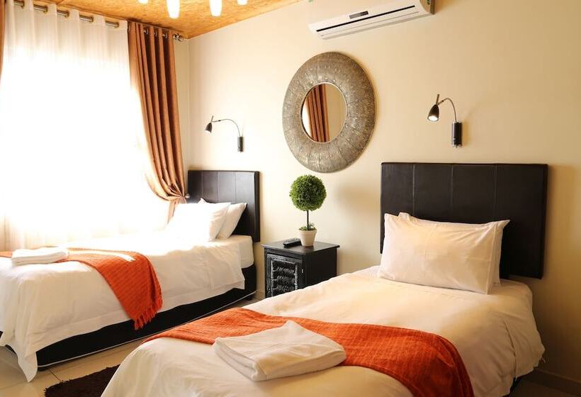 پانسیون Tilla S Guesthouse