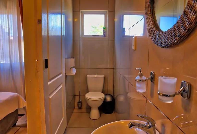 پانسیون Tilla S Guesthouse