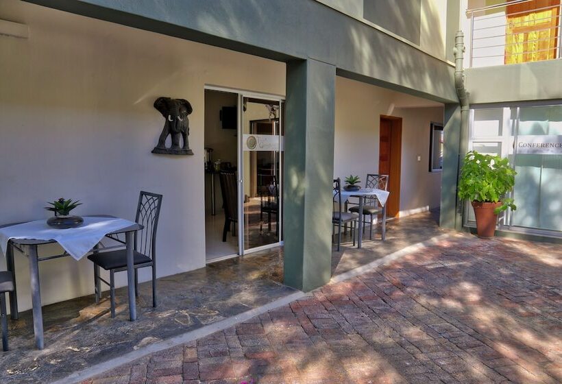 پانسیون Tilla S Guesthouse