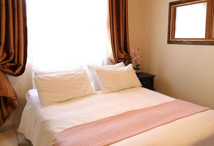 پانسیون Tilla S Guesthouse