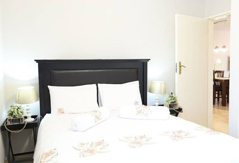 پانسیون Tilla S Guesthouse