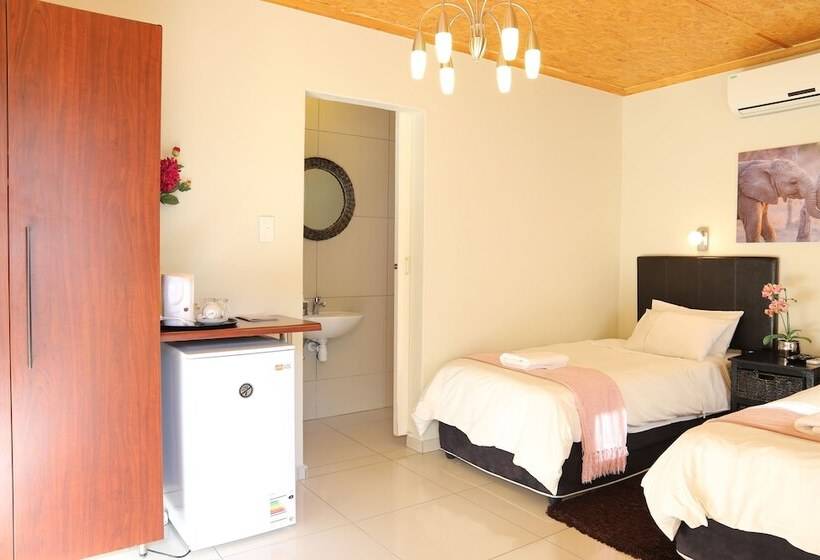 پانسیون Tilla S Guesthouse