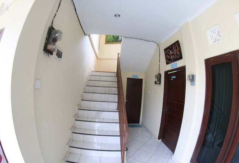 Sari Buana Bed & Breakfast