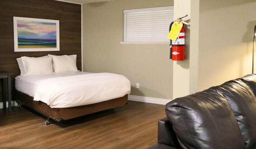 Mountain Views, Steps To Bm Village, Hot Tub, Bbq