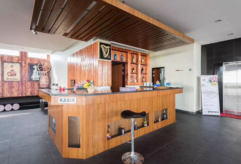 ホテル Airy Tengah Merdeka Barat 428 Pontianak