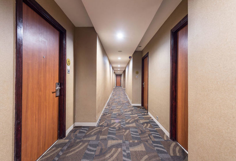 Hotel Airy Tengah Merdeka Barat 428 Pontianak