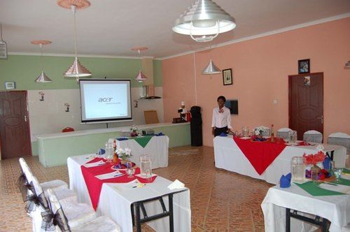 هتل Dolar Lodges & Tours