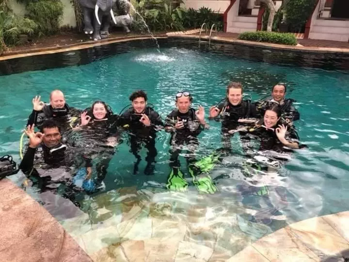 ホテル Pondok Bambu Resort 5 Stars Padi Dive Centre