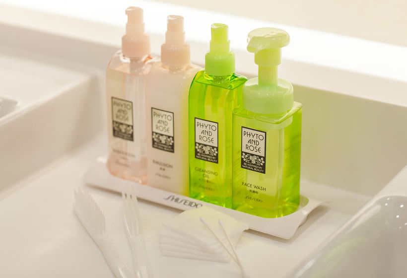 Hotel Y's Cabin Yokohama Kannai