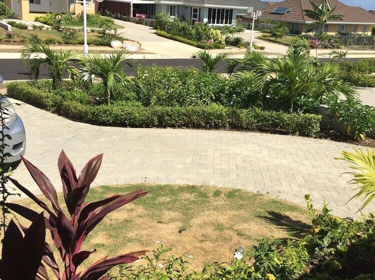 Ocho Rios Villa At Coolshade