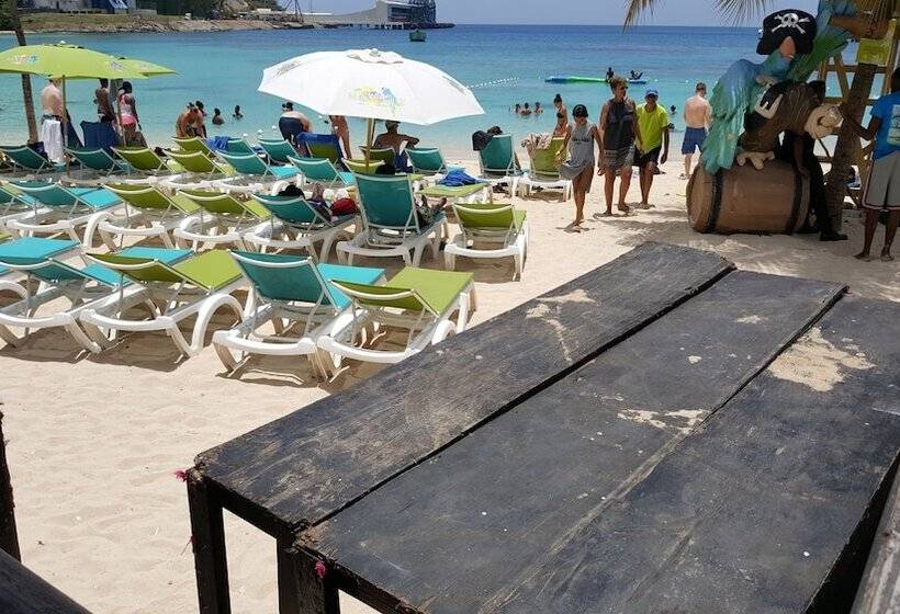 Ocho Rios Villa At Coolshade