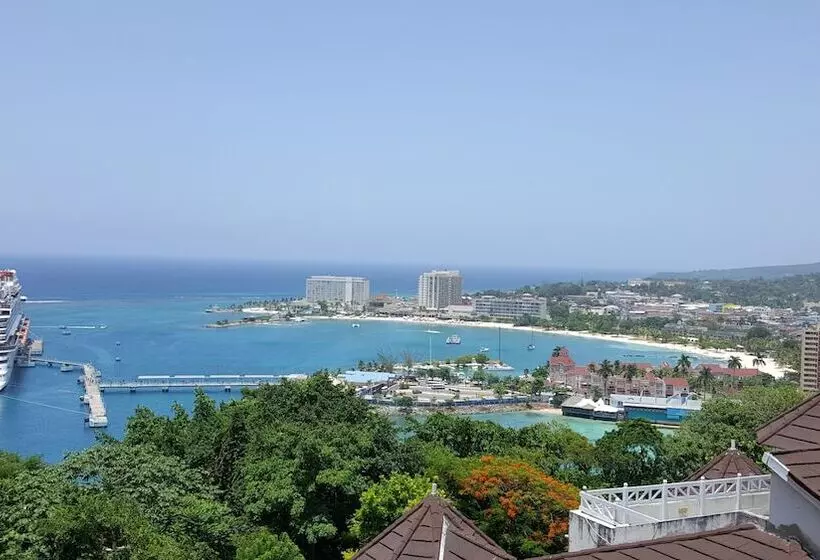 Ocho Rios Villa At Coolshade