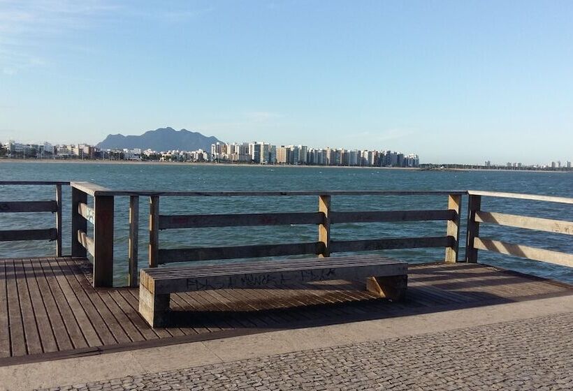 Onça Da Praia Hostel