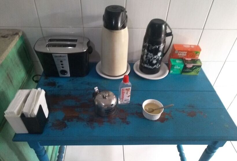 Onça Da Praia Hostel