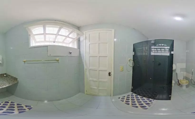 Onça Da Praia Hostel