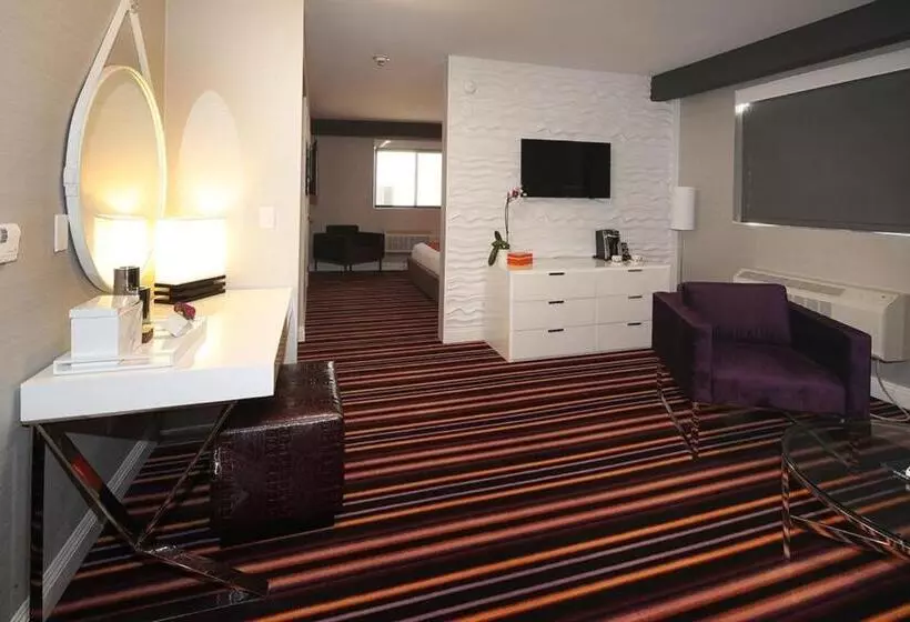 استراحتگاه Lexen Hotel Hollywood