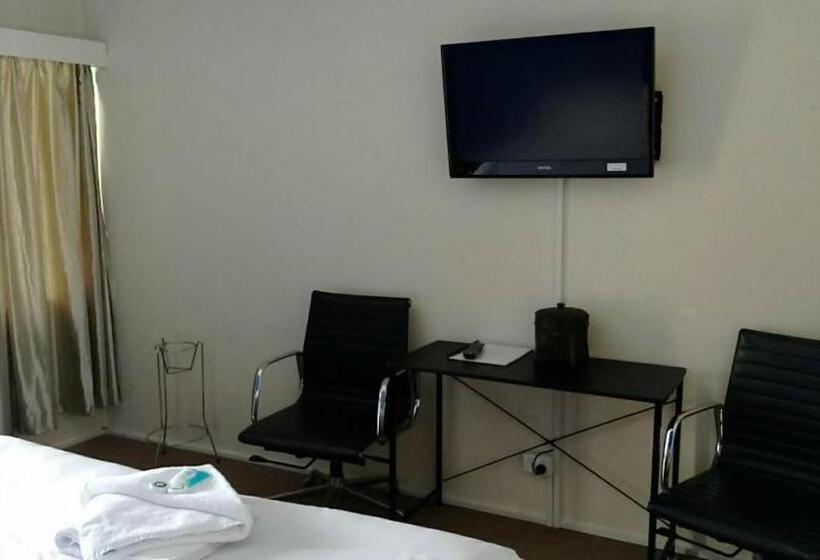 Blue Pacific Motel Swansea