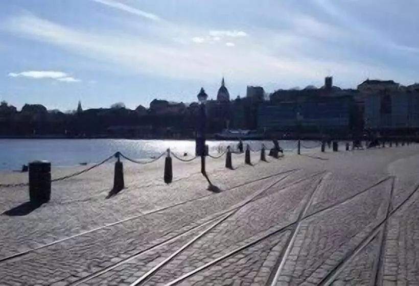 Dockside Hostel