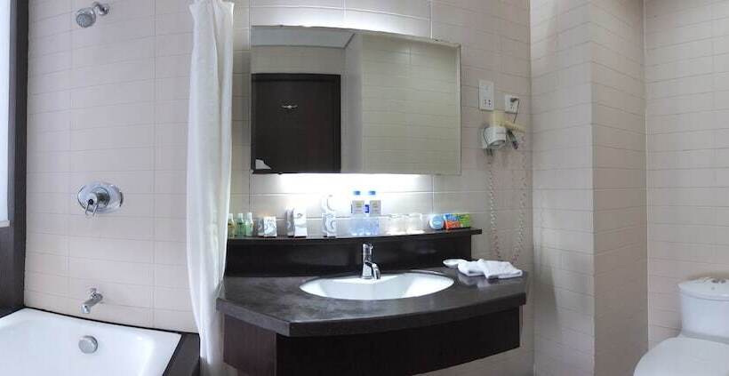 Elegance Hotel Tianjin