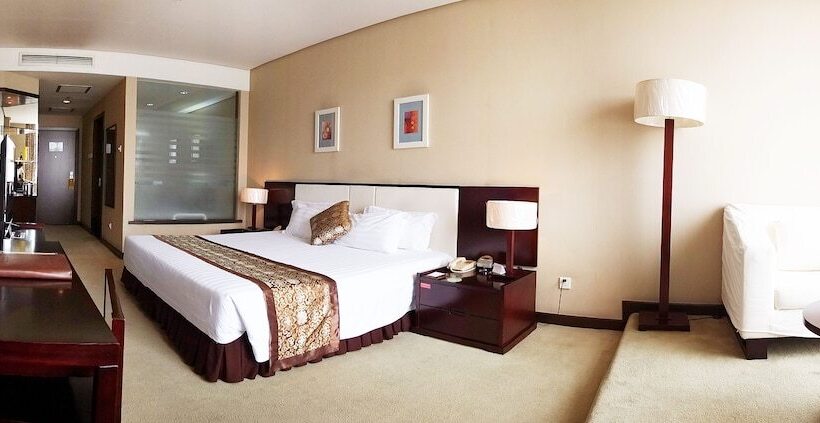 Elegance Hotel Tianjin