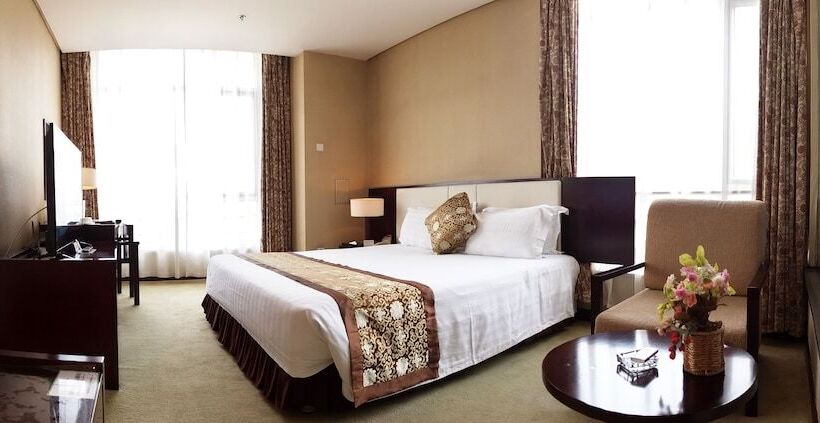 Elegance Hotel Tianjin