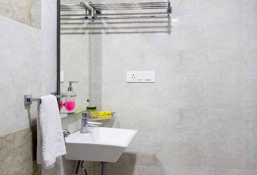 בית מלון כפרי Aarya Regency