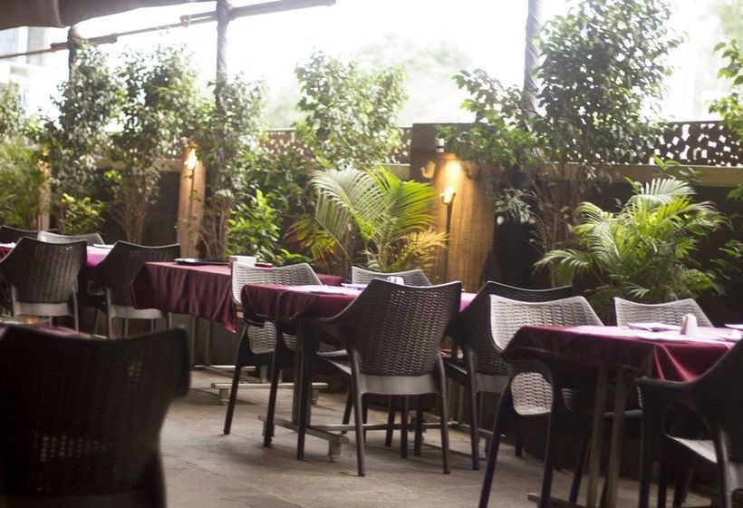 בית מלון כפרי Aarya Regency