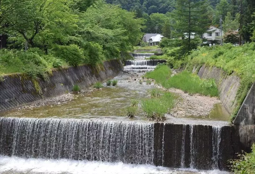 هتل Canadian Village Goryu