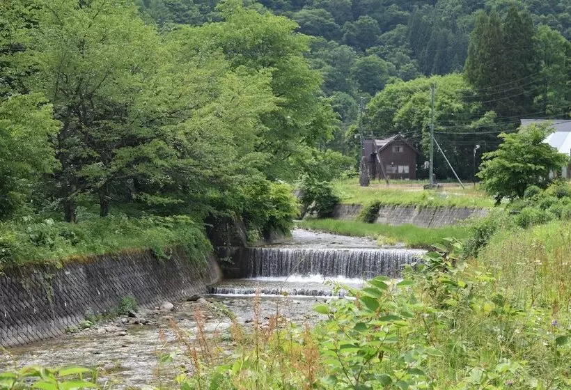هتل Canadian Village Goryu