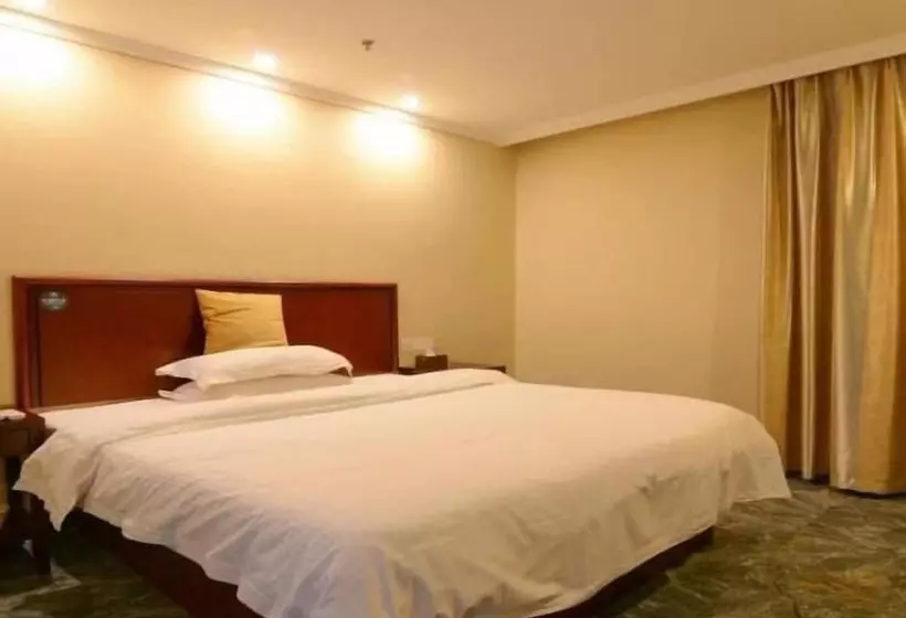 Hotelli Greentree Inn Jiangsu Zhenjiang Dingmao Industrial Park Wode Square Express